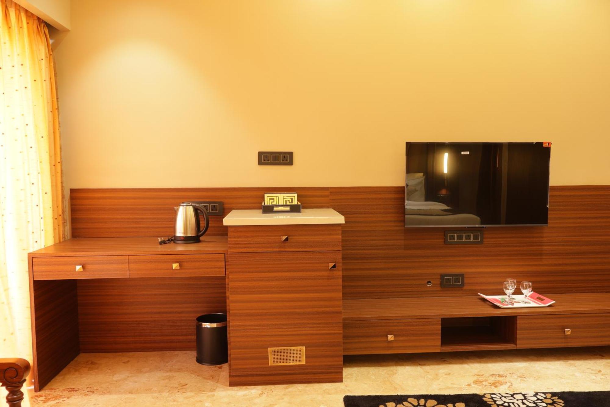 Suramya Homestay Бопал Екстериор снимка
