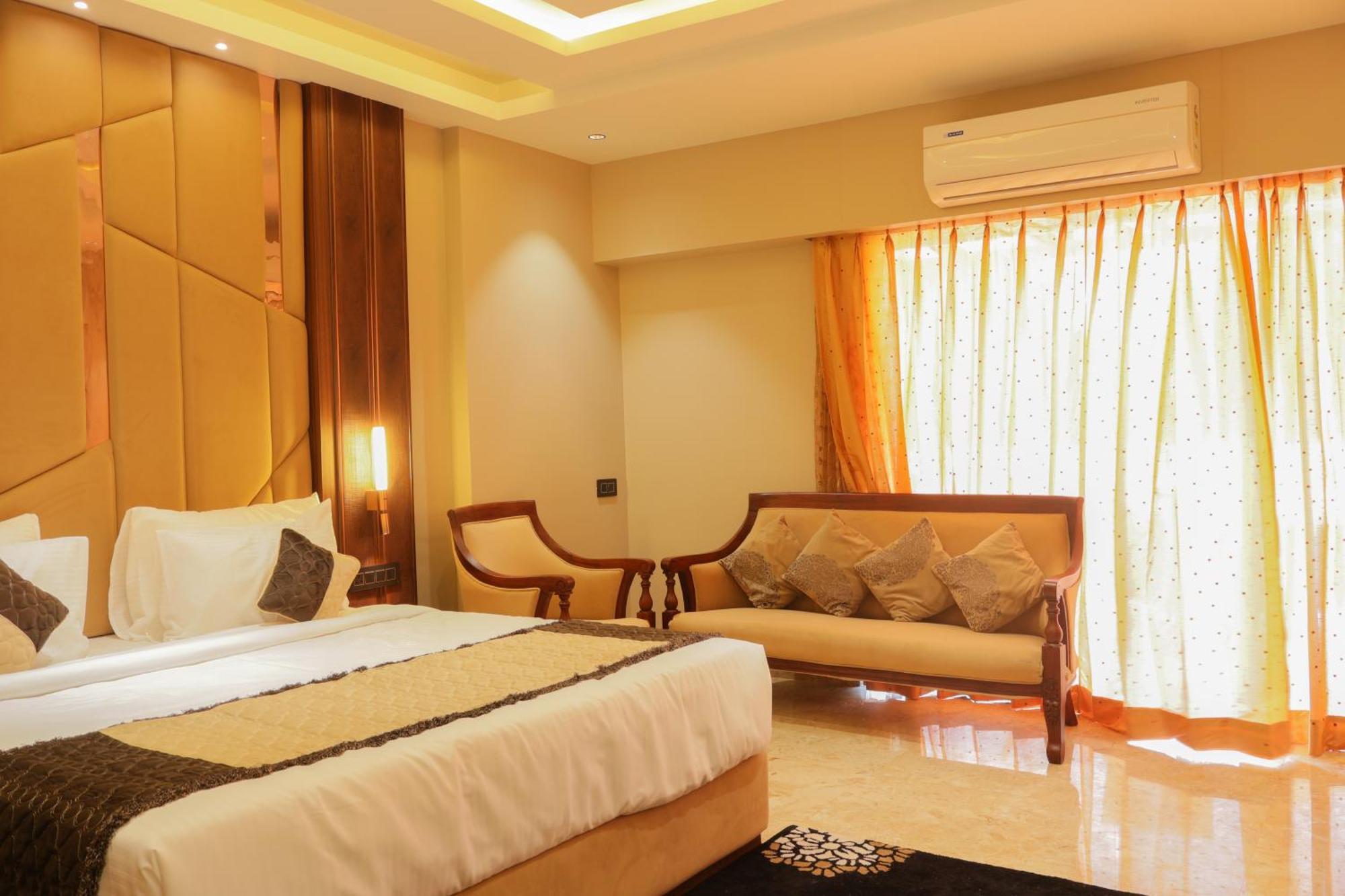 Suramya Homestay Бопал Екстериор снимка